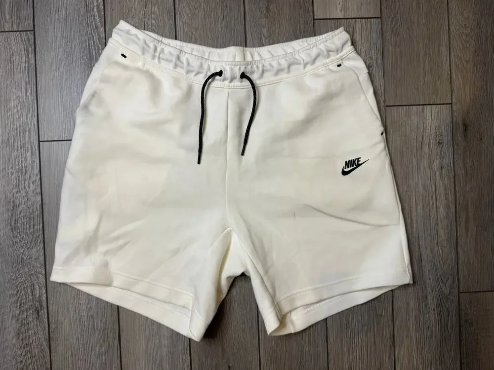 Nike Tech Fleece Shorts Sail/Black CU4503-133 Size Large
